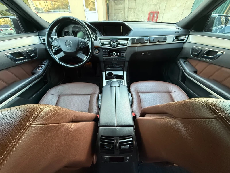 Mercedes-Benz E 350 Avantgarde 4Matic 7G-Tronik, снимка 11 - Автомобили и джипове - 52242987