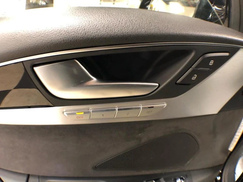 Audi A8 * L QAUTTRO LEATHER PAN/ROOF NAV B/SPOT L/ASSIST C, снимка 15 - Автомобили и джипове - 52842949