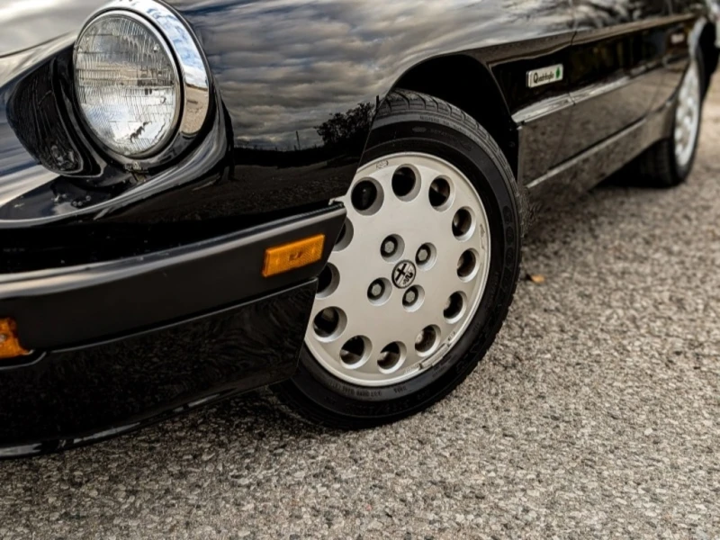 Alfa Romeo Spider * QUADRIFOGLIO AS IS * CARFAX * ЦЕНА ДО БГ, снимка 3 - Автомобили и джипове - 53020542