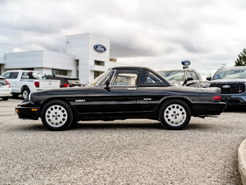 Alfa Romeo Spider * QUADRIFOGLIO AS IS * CARFAX * ЦЕНА ДО БГ, снимка 4 - Автомобили и джипове - 53020542