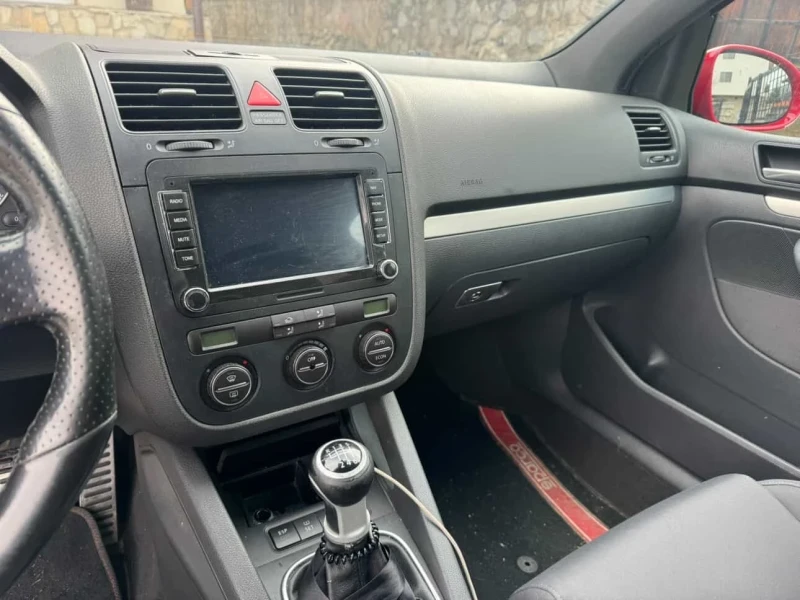 VW Golf, снимка 9 - Автомобили и джипове - 53514201