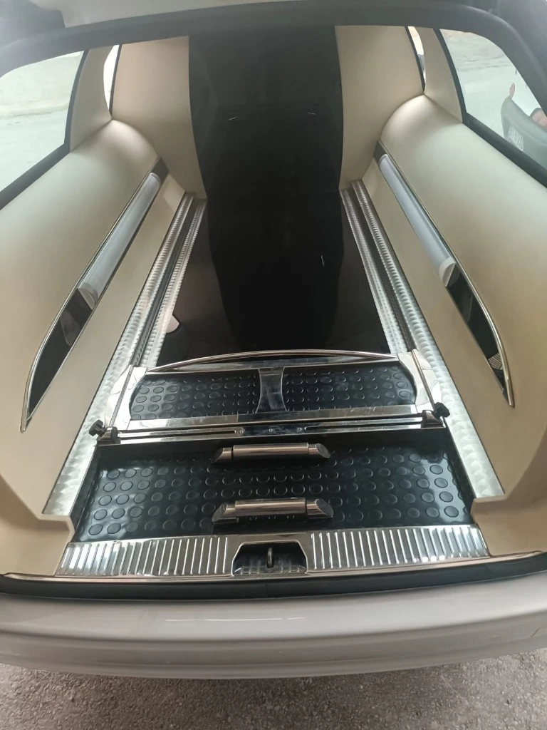 Mercedes-Benz E 270 FT, снимка 7 - Автомобили и джипове - 52743543