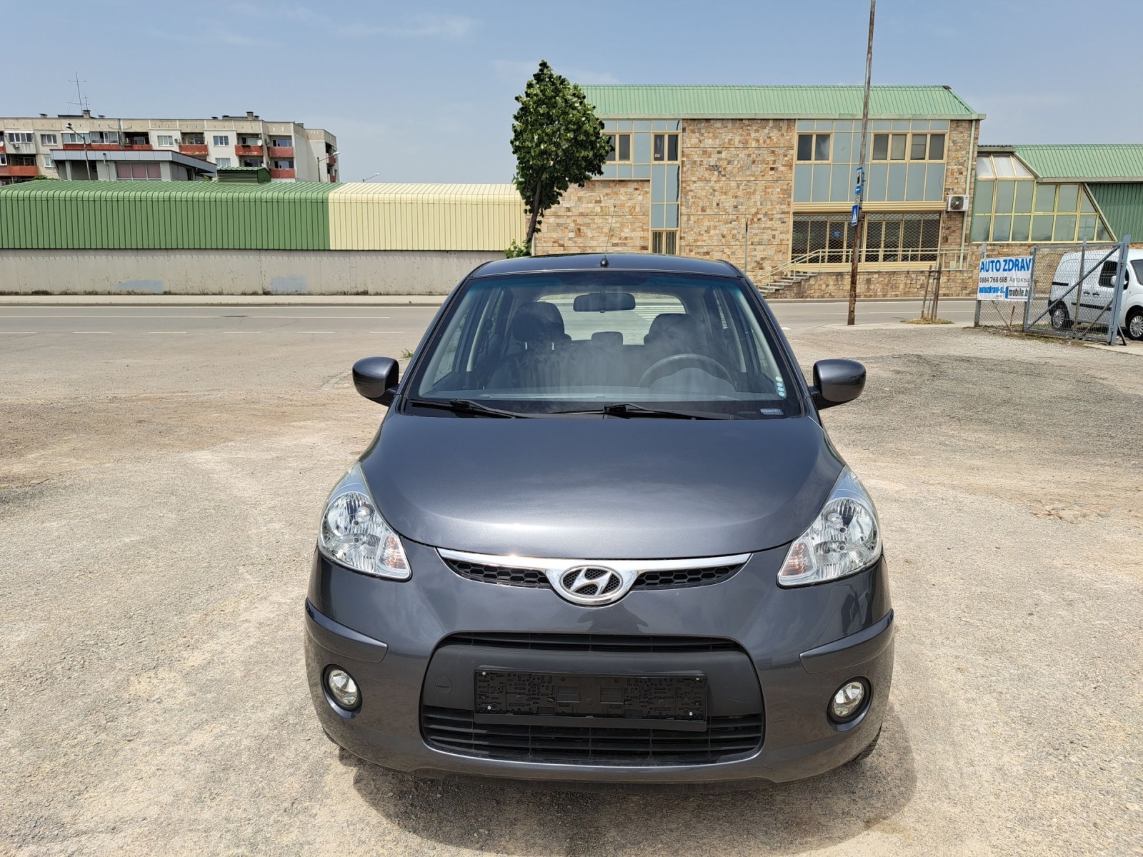 Hyundai I10 Автоматик * 60 000 км * Като нов * Обслужен - изображение 6