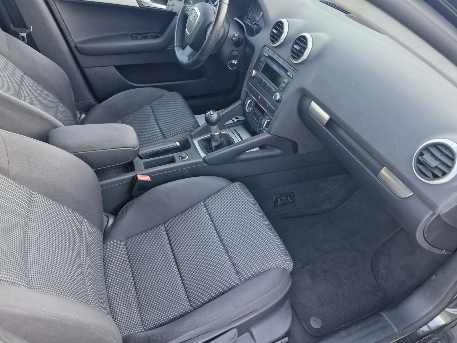 Audi A3 2.0tdi 140hp - изображение 10