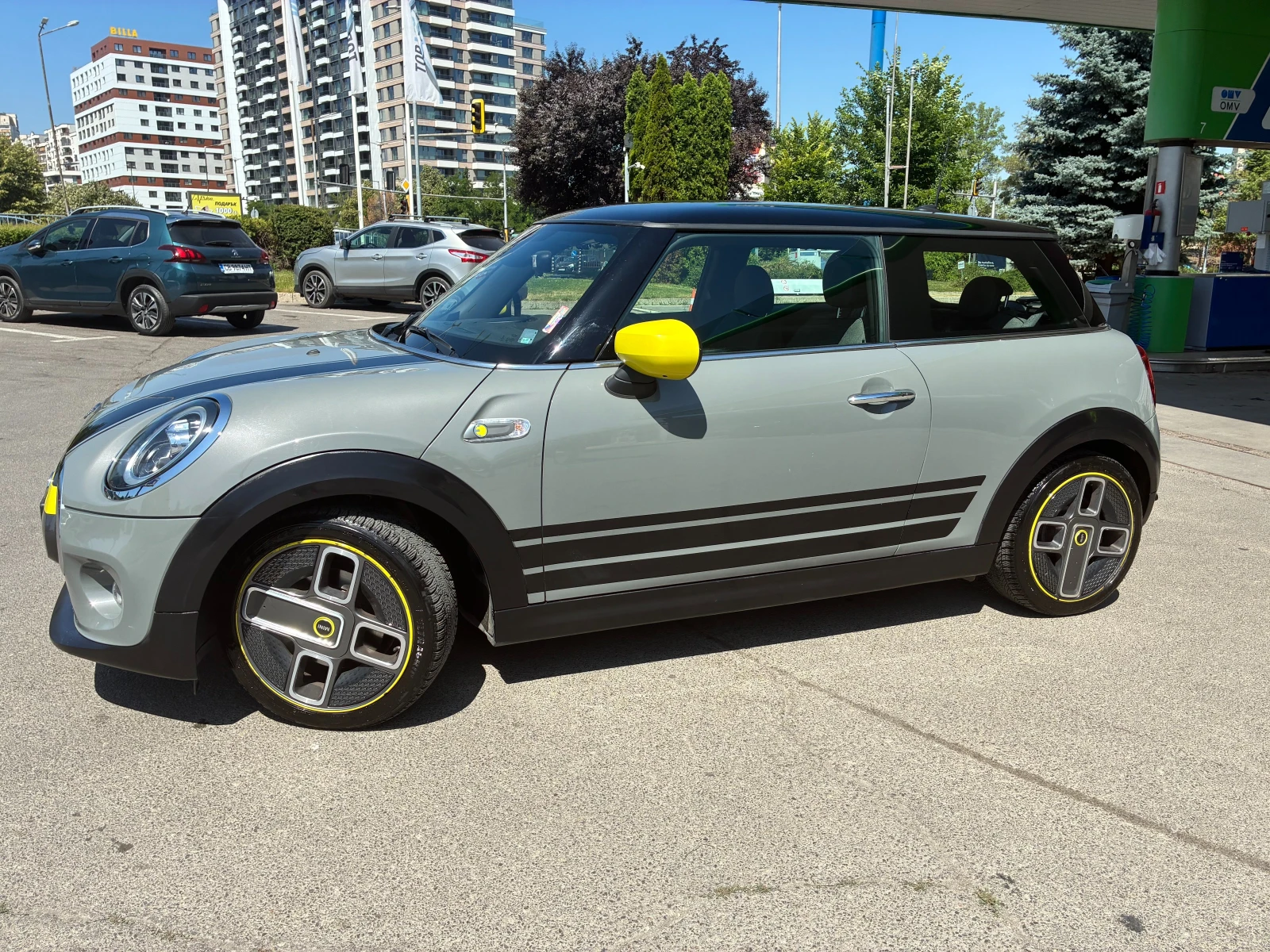 Mini Cooper SE - изображение 2