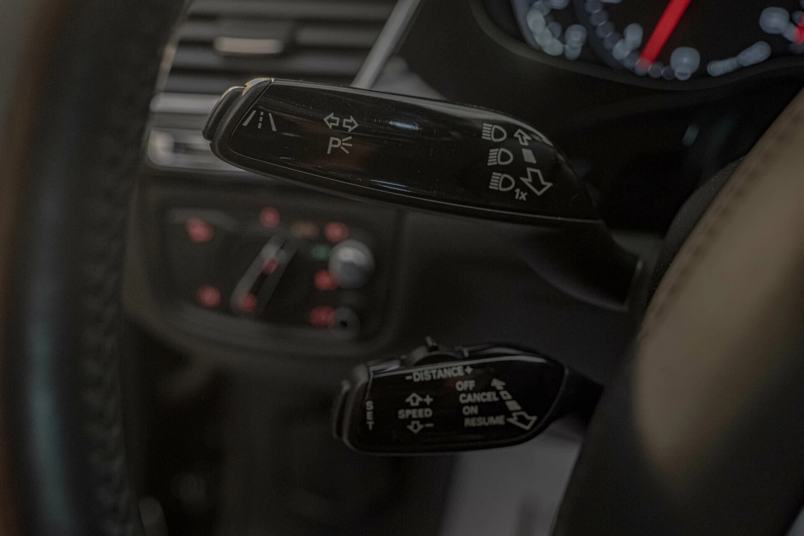 Audi A8 4.0TFSI/LONG/Bose/HuD/Обдухване/Камера | Mobile.bg — изображение 16