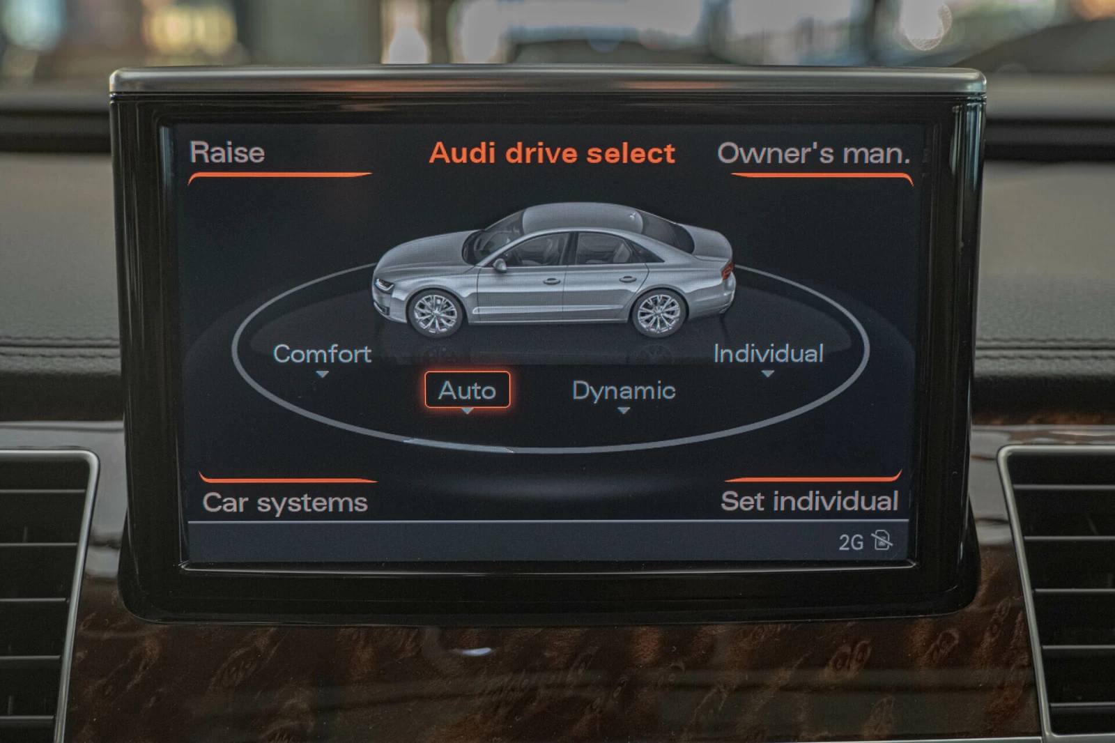 Audi A8 4.0TFSI/LONG/Bose/HuD/Обдухване/Камера | Mobile.bg — изображение 14