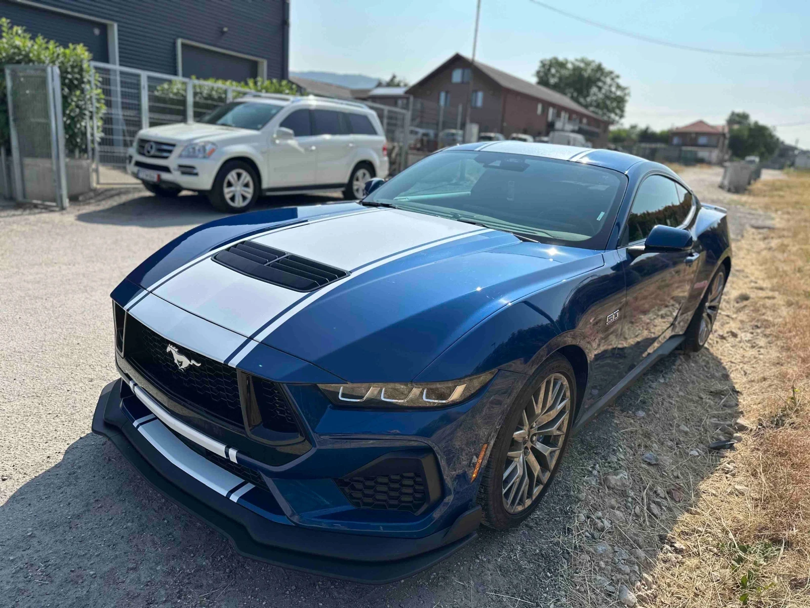 Ford Mustang GT PREMIUM - изображение 2