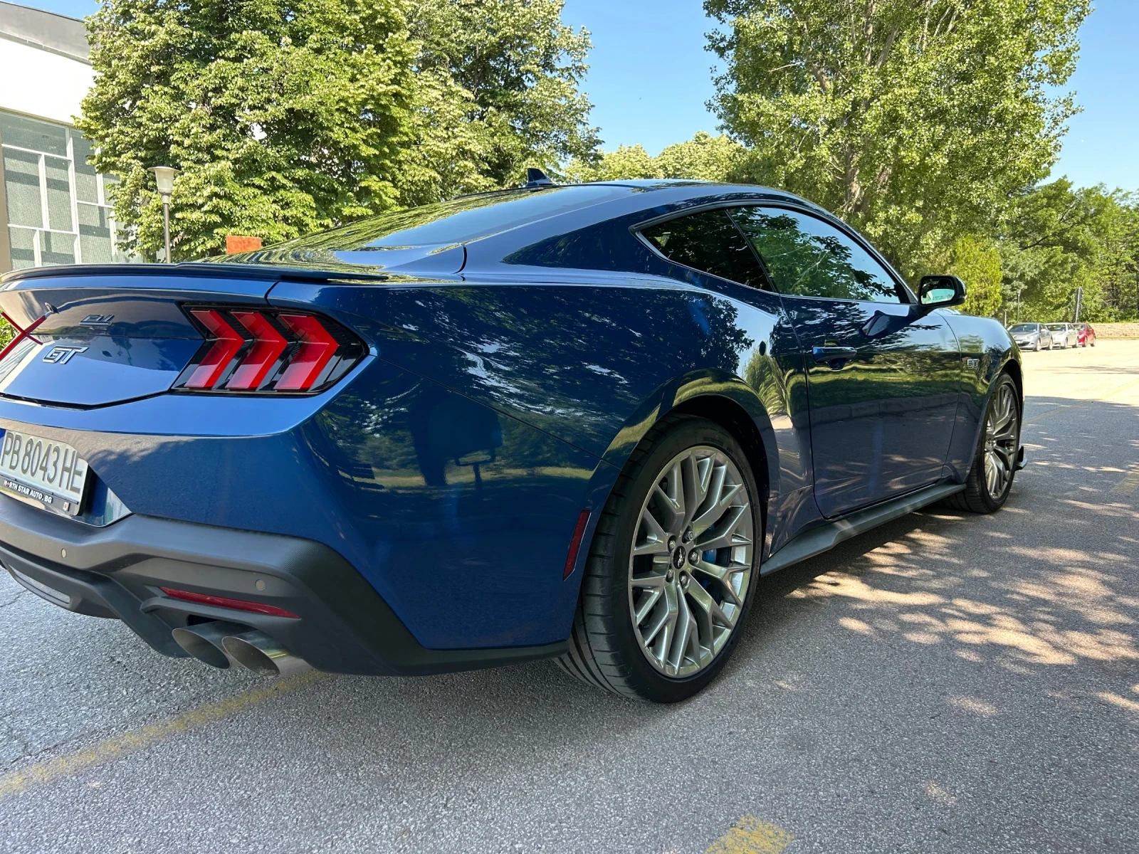 Ford Mustang GT PREMIUM - изображение 10