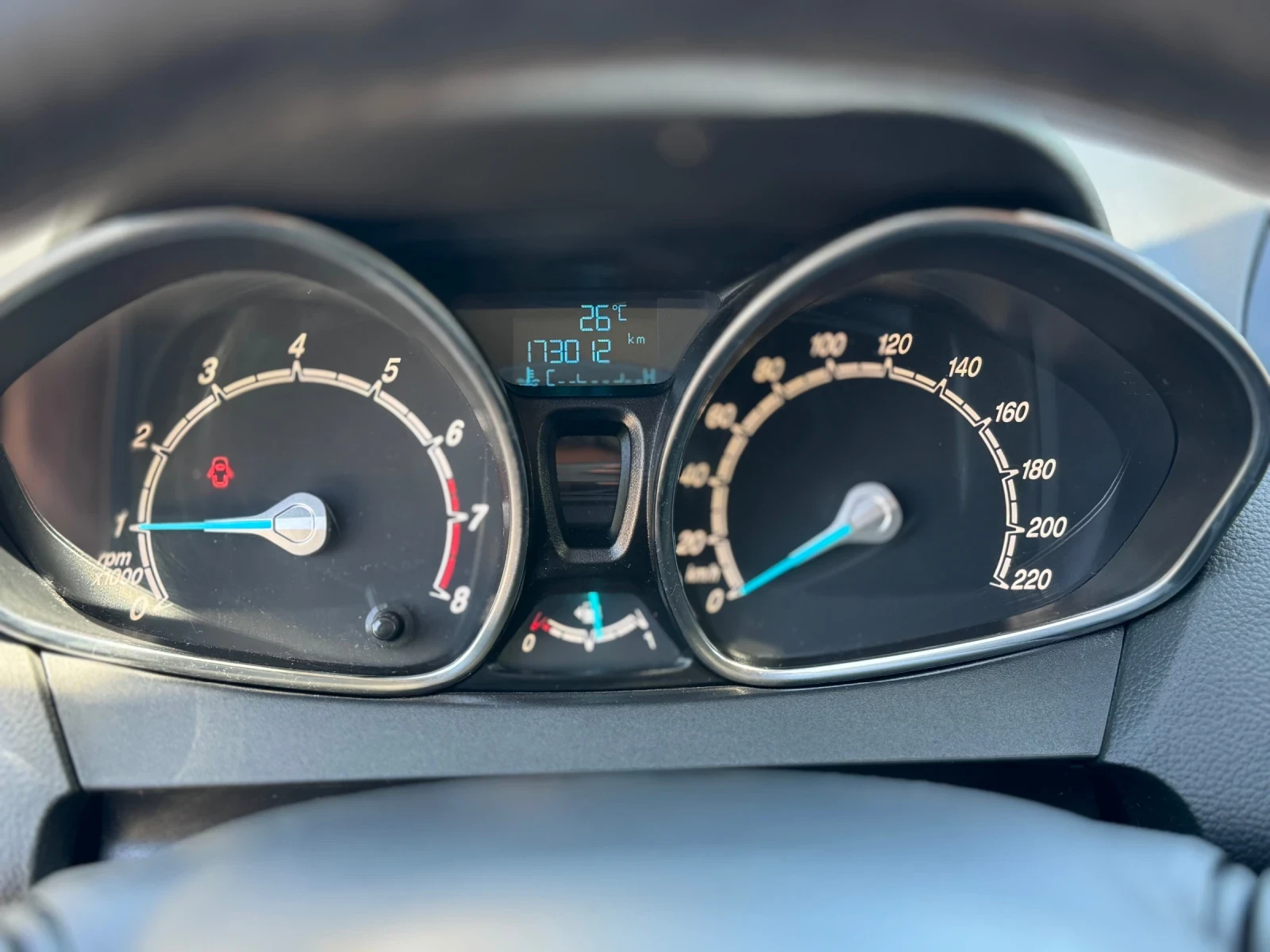 Ford B-Max 1.0i - изображение 9