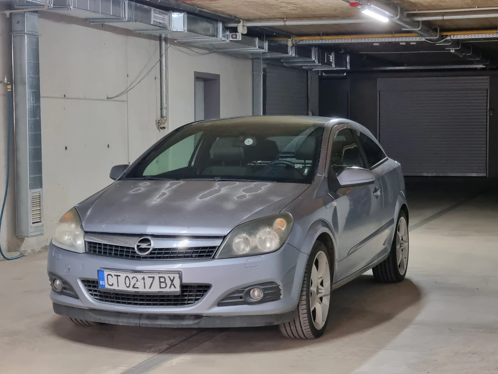 Opel Astra GTC - изображение 2
