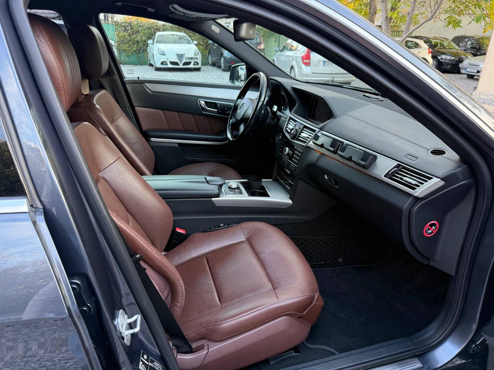 Mercedes-Benz E 350 Avantgarde 4Matic 7G-Tronik | Mobile.bg   13