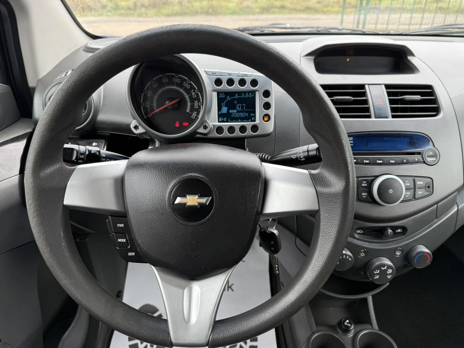 Chevrolet Spark 1.0i Italia  | Mobile.bg   10