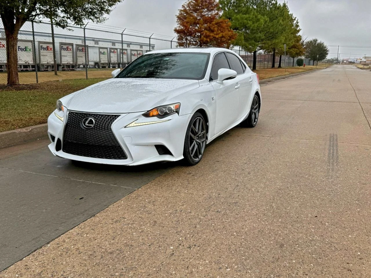 Lexus IS 350 3.5 RWD F-SPORT PANO PREMIUM AUDIO ПОДГРЕВ - изображение 2