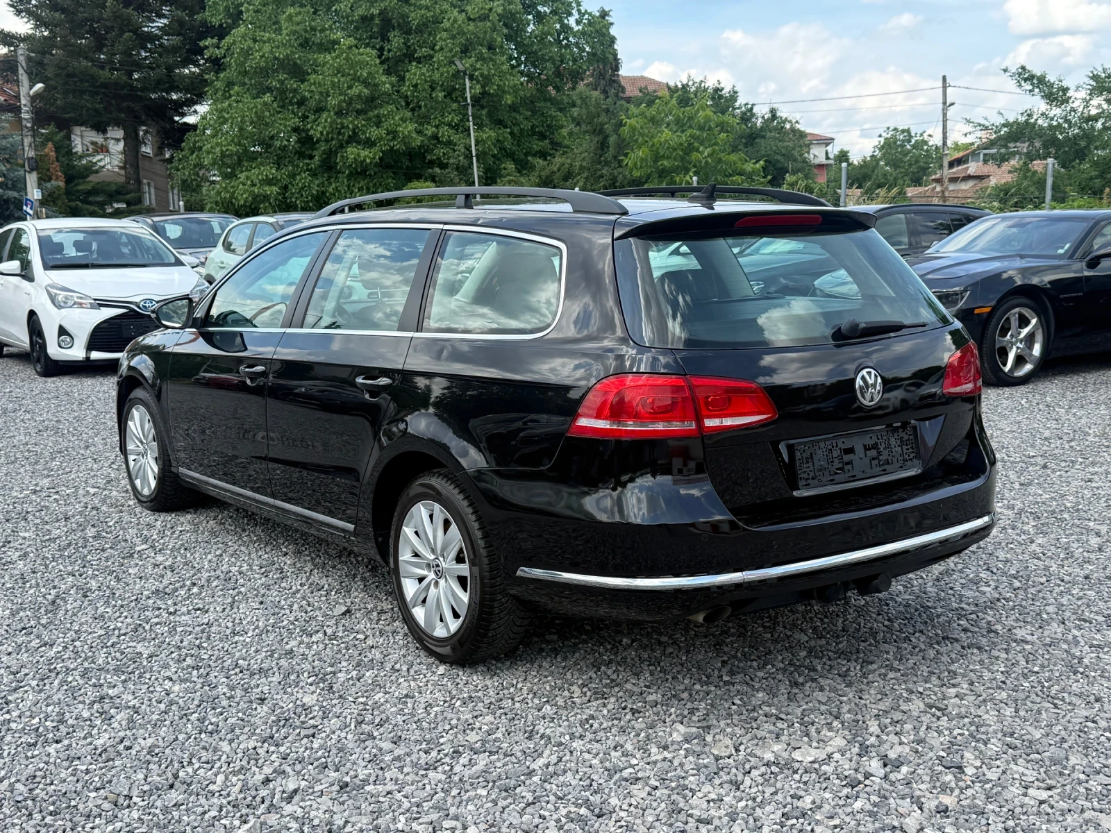 VW Passat (B7) 1.6 TDI (105кс) Navi/Bluetooth/USB/Camera/Eu5, снимка 6 - Автомобили и джипове - 53610018