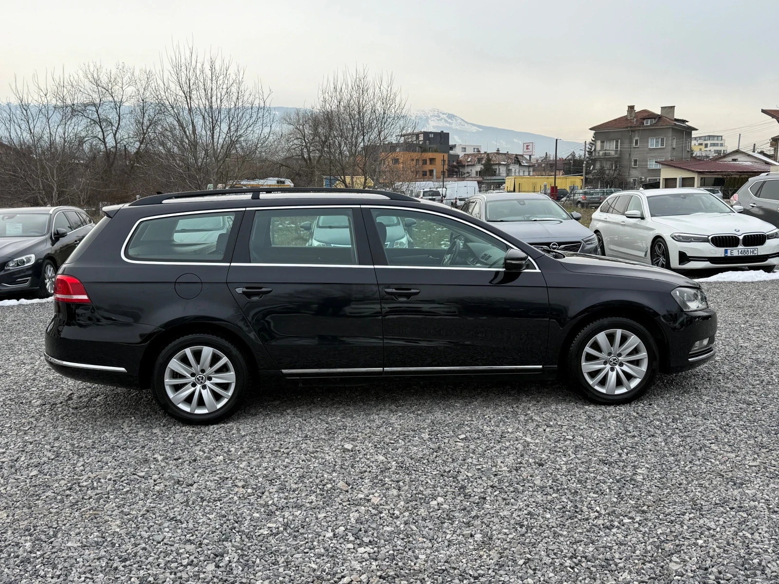 VW Passat (B7) 1.6 TDI (105��) Navi/Bluetooth/USB/Camera/Eu5 | Mobile.bg � ����������� 4