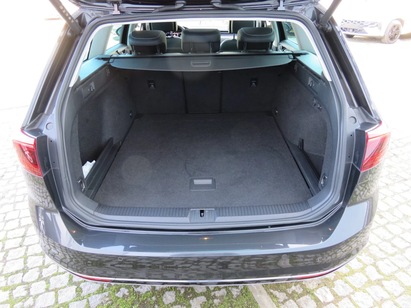VW Passat VW Passat Var. Elegance 2.0TDI SCR 4MOT DSG | Mobile.bg � ����������� 7