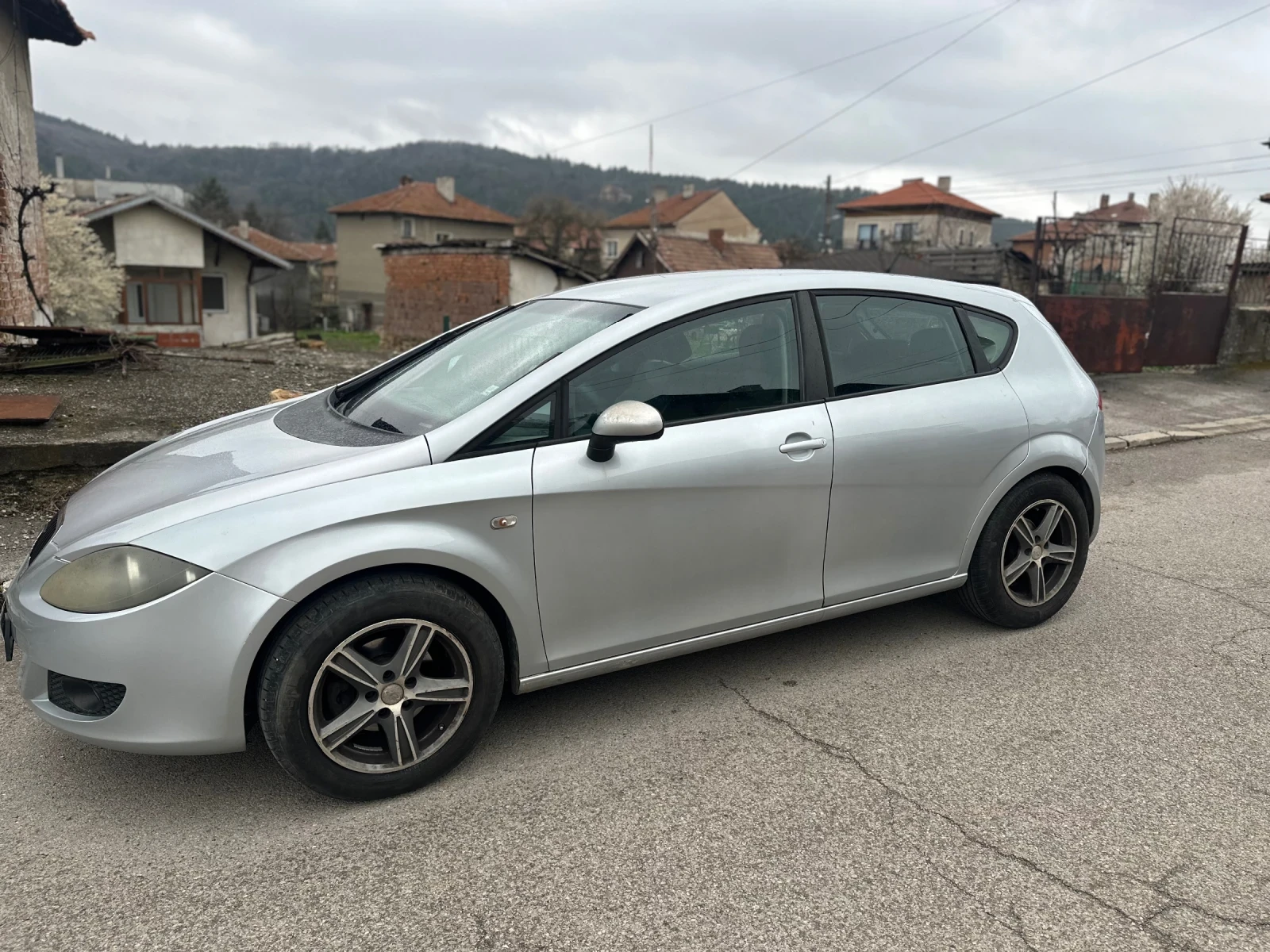 Seat Leon, снимка 9 - Автомобили и джипове - 53819068