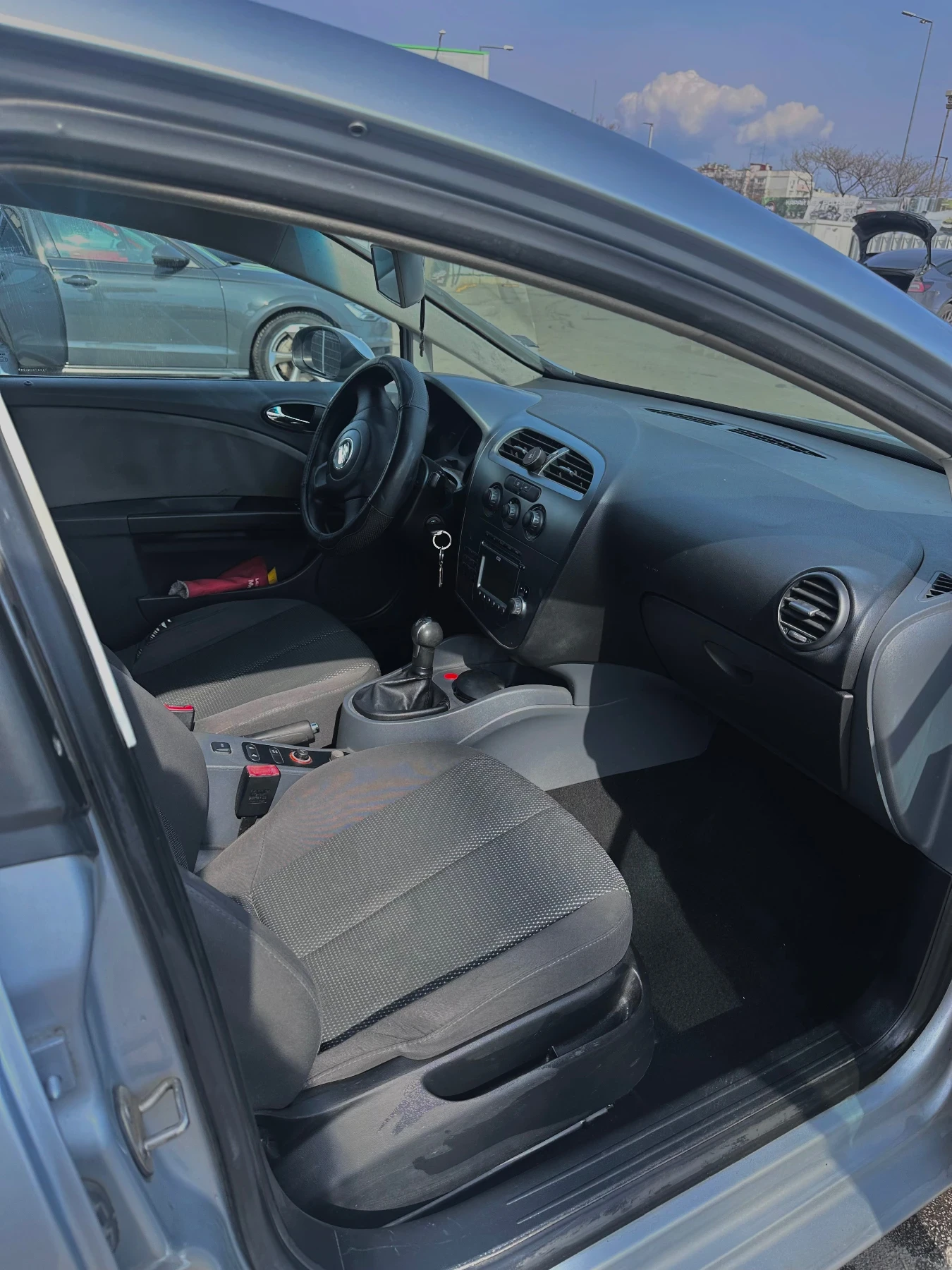 Seat Leon, снимка 5 - Автомобили и джипове - 53819068