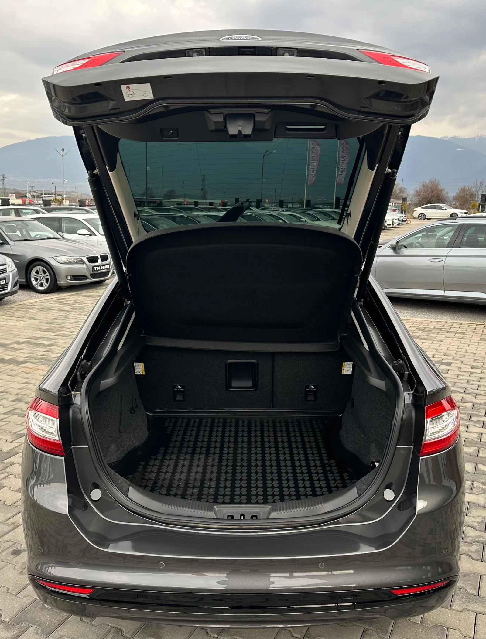 Ford Mondeo KEYLESS* LED* AVTOMATIK* NAVI* TOP* , снимка 17 - Автомобили и джипове - 53878283