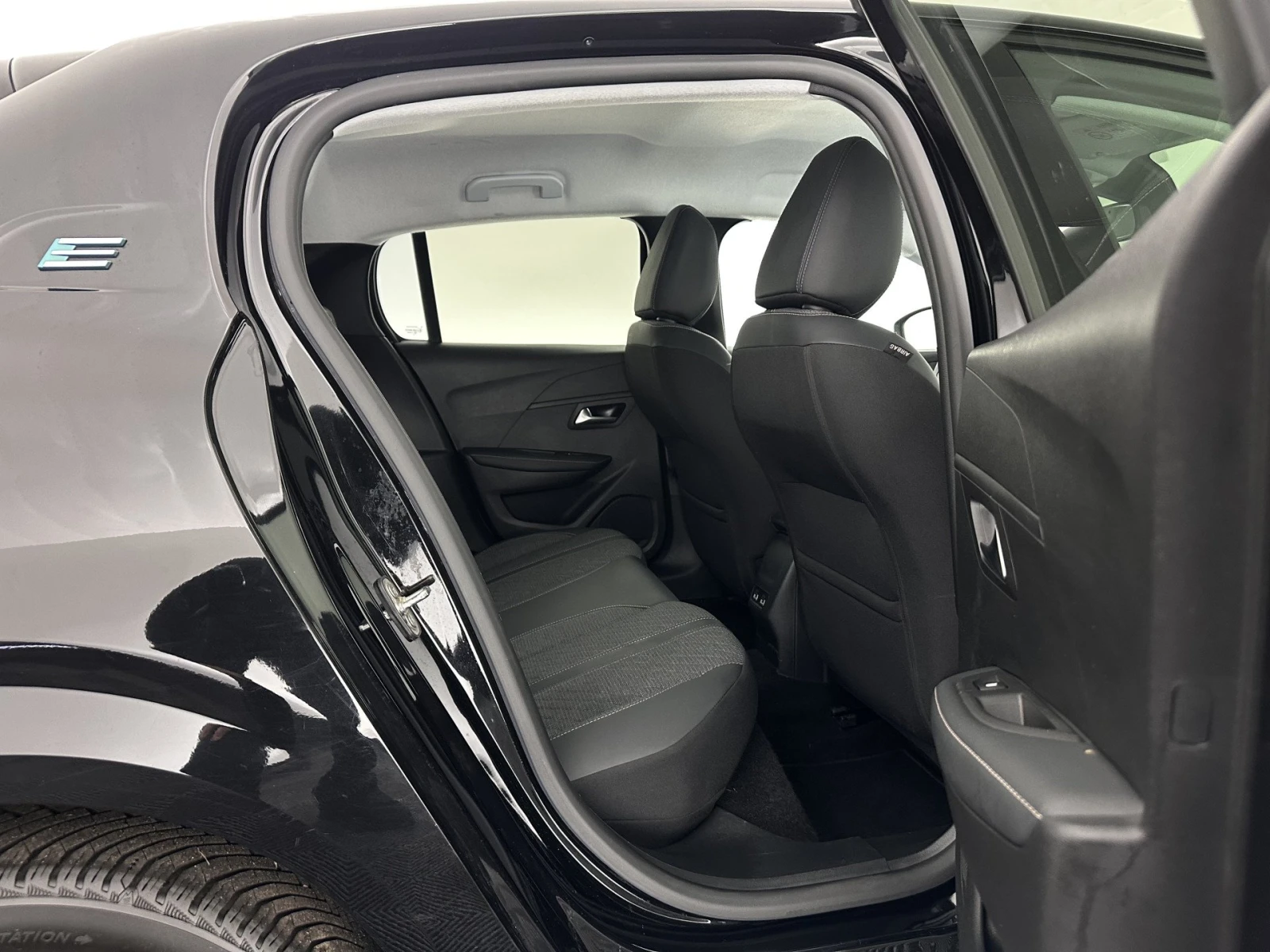 Peugeot 208 50 kWh Style  | Mobile.bg � ����������� 7