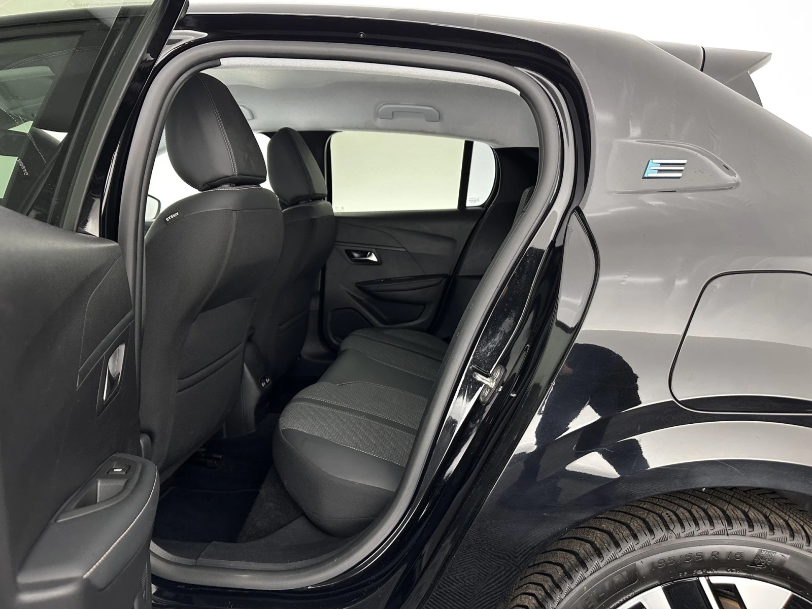 Peugeot 208 50 kWh Style  | Mobile.bg � ����������� 9