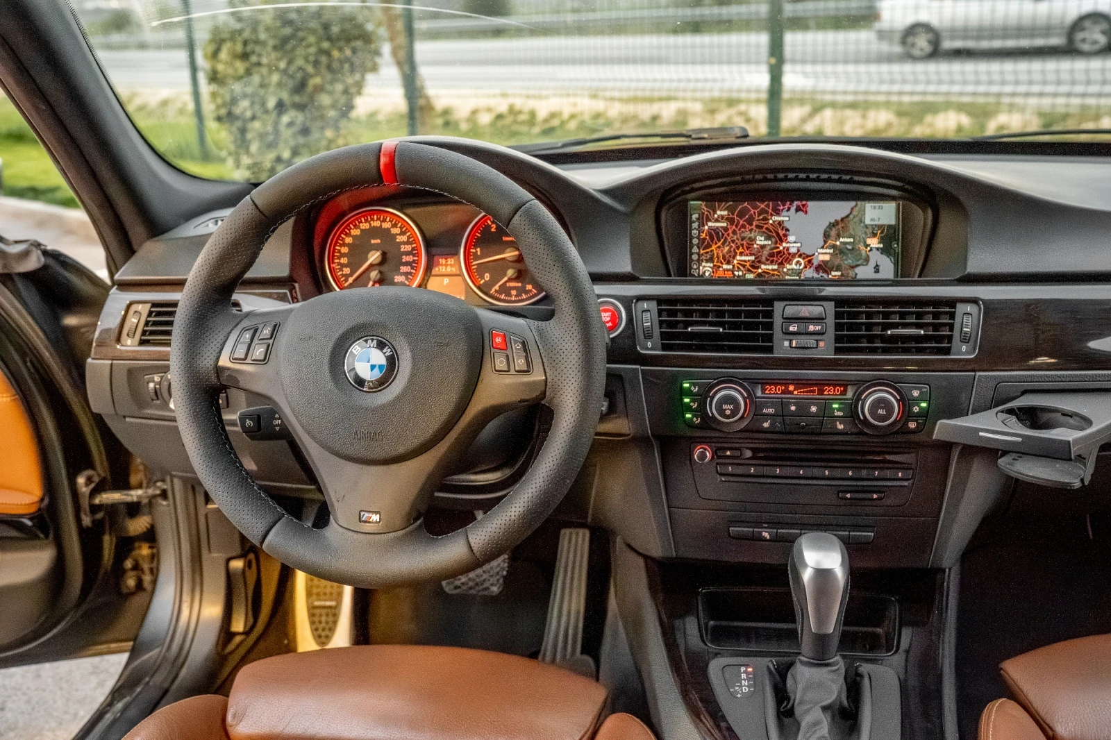 BMW 335 d LCI M57 / Individual Frozen Black / Без Аналог, снимка 10 - Автомобили и джипове - 54214469