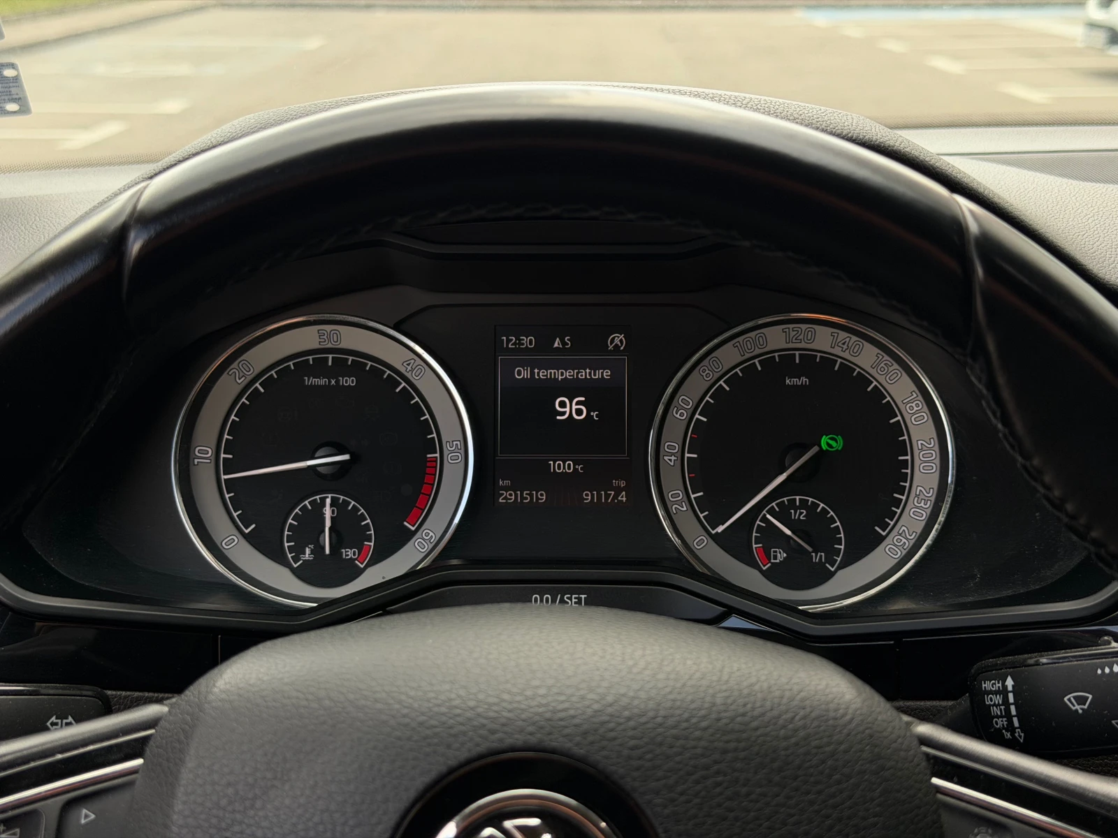 Skoda Superb L&K* ОБДУХВАНЕ* ПЕЧКА* ПАМЕТ* ДИСТРОНИК* CANTON* , снимка 17 - Автомобили и джипове - 54238805