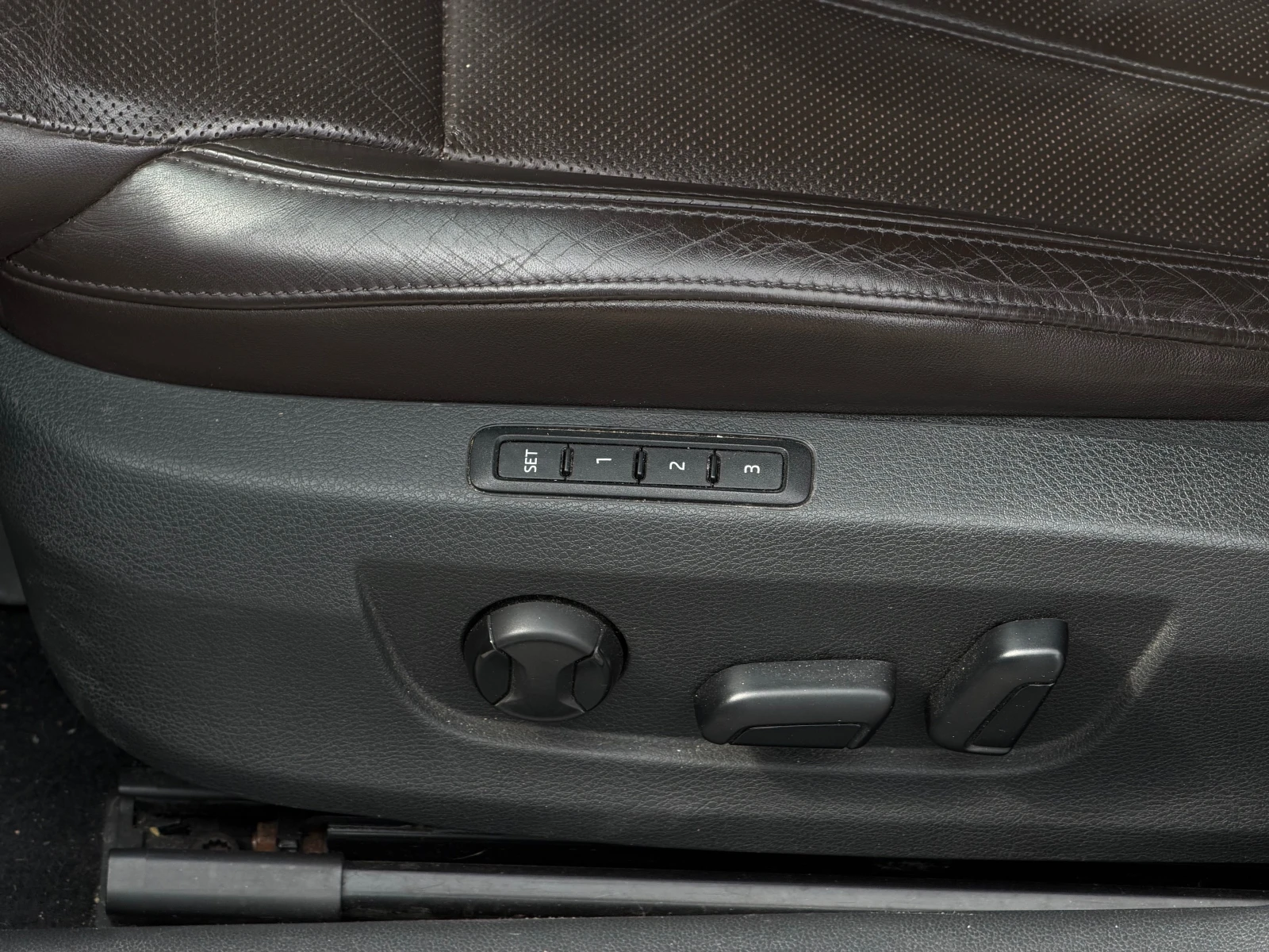 Skoda Superb L&K* ОБДУХВАНЕ* ПЕЧКА* ПАМЕТ* ДИСТРОНИК* CANTON* , снимка 14 - Автомобили и джипове - 54238805