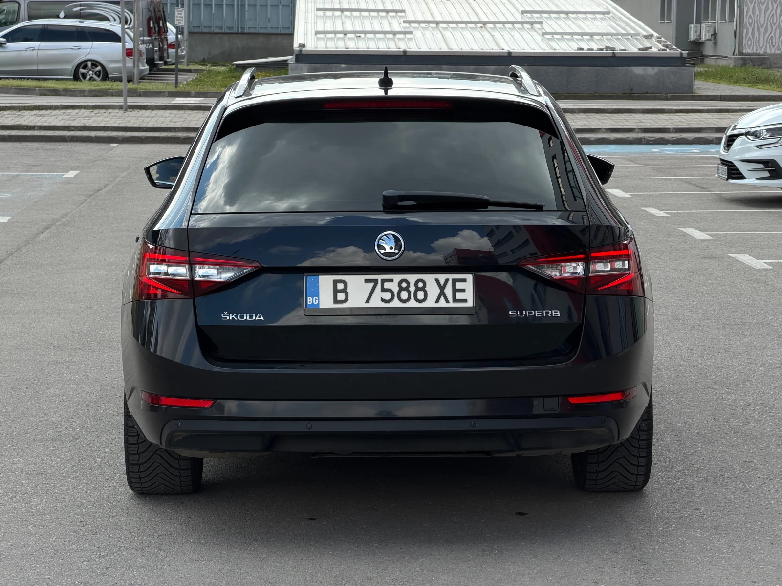 Skoda Superb L&K* ОБДУХВАНЕ* ПЕЧКА* ПАМЕТ* ДИСТРОНИК* CANTON* , снимка 5 - Автомобили и джипове - 54238805