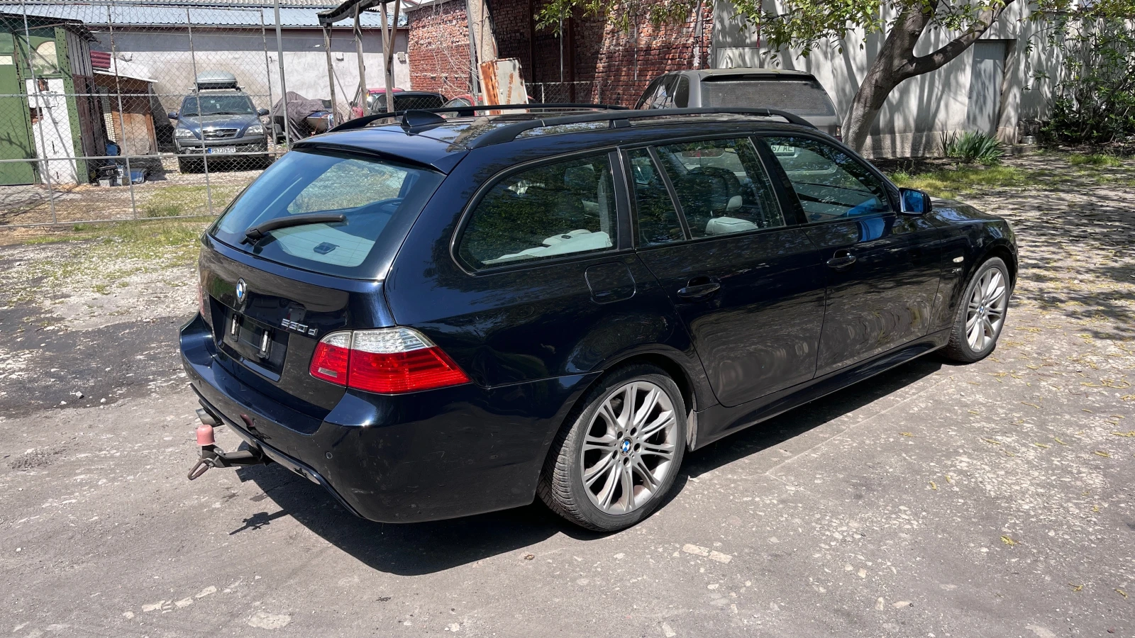 BMW 530 xd Keyless SoftClose Cic Pano HiFi, снимка 8 - Автомобили и джипове - 54501783
