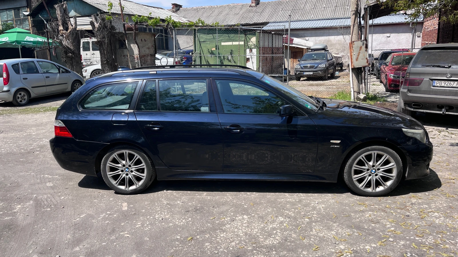 BMW 530 xd Keyless SoftClose Cic Pano HiFi, снимка 9 - Автомобили и джипове - 54501783
