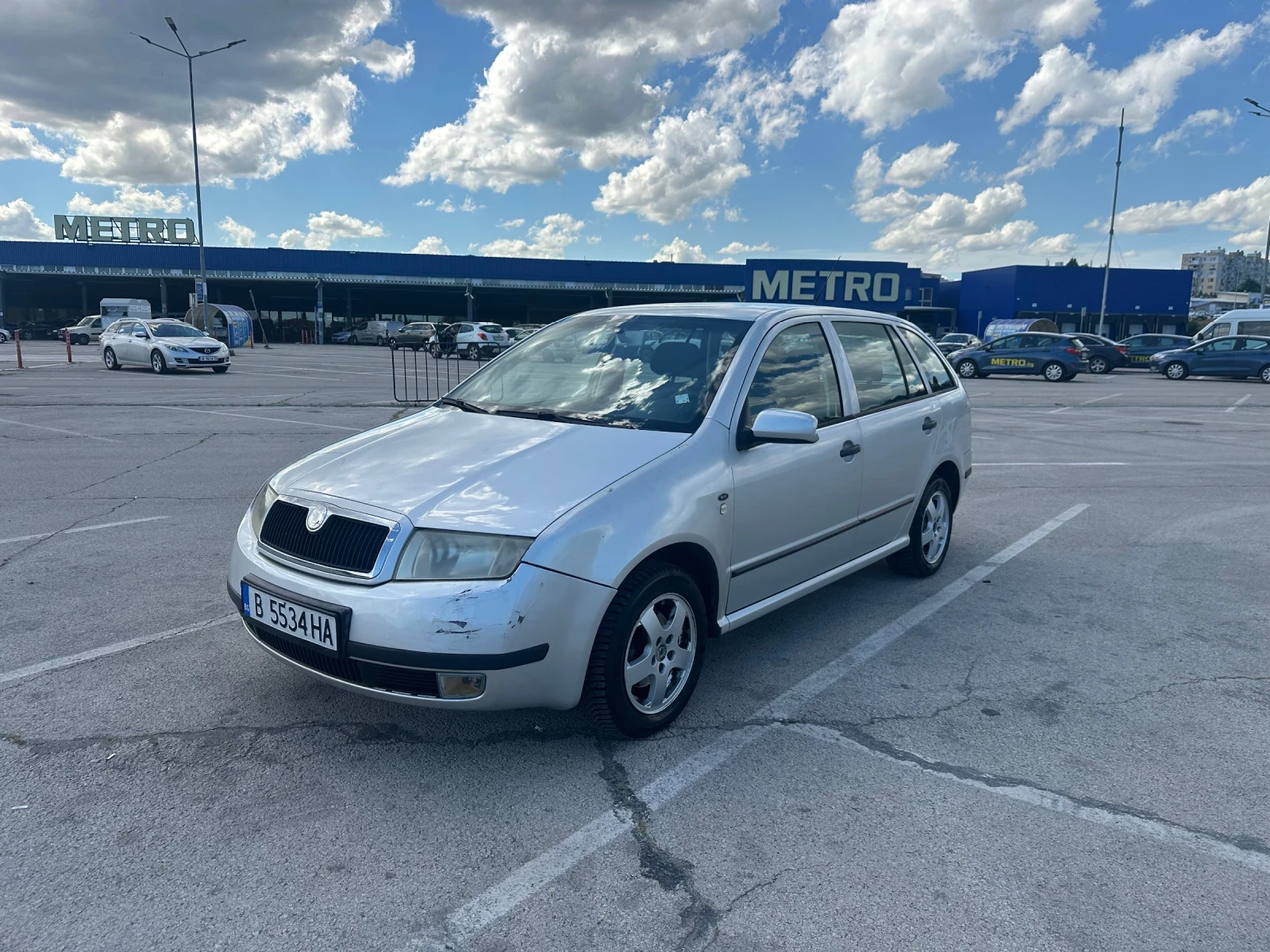 Skoda Fabia 1.4 MPI, снимка 3 - Автомобили и джипове - 54915438