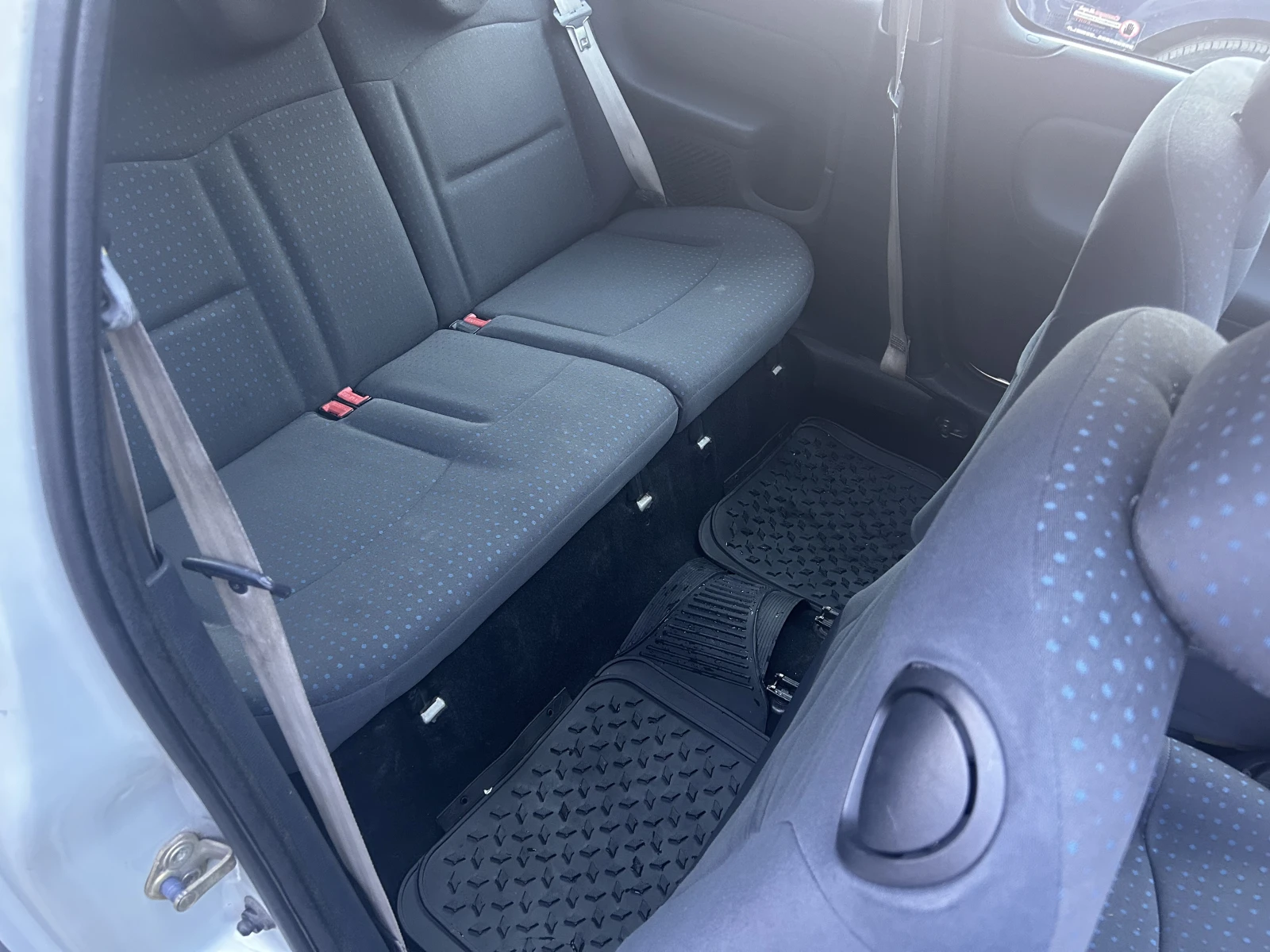 Renault Clio 1.5dCI, снимка 9 - Автомобили и джипове - 54933104