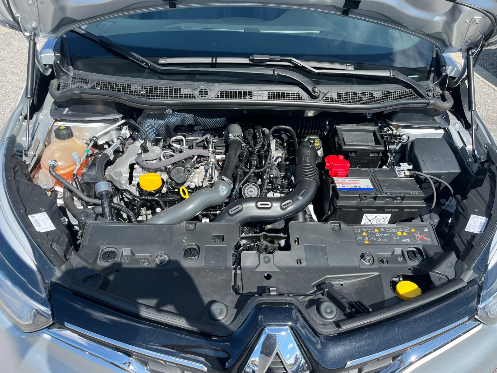 Renault Captur, снимка 10 - Автомобили и джипове - 55140803