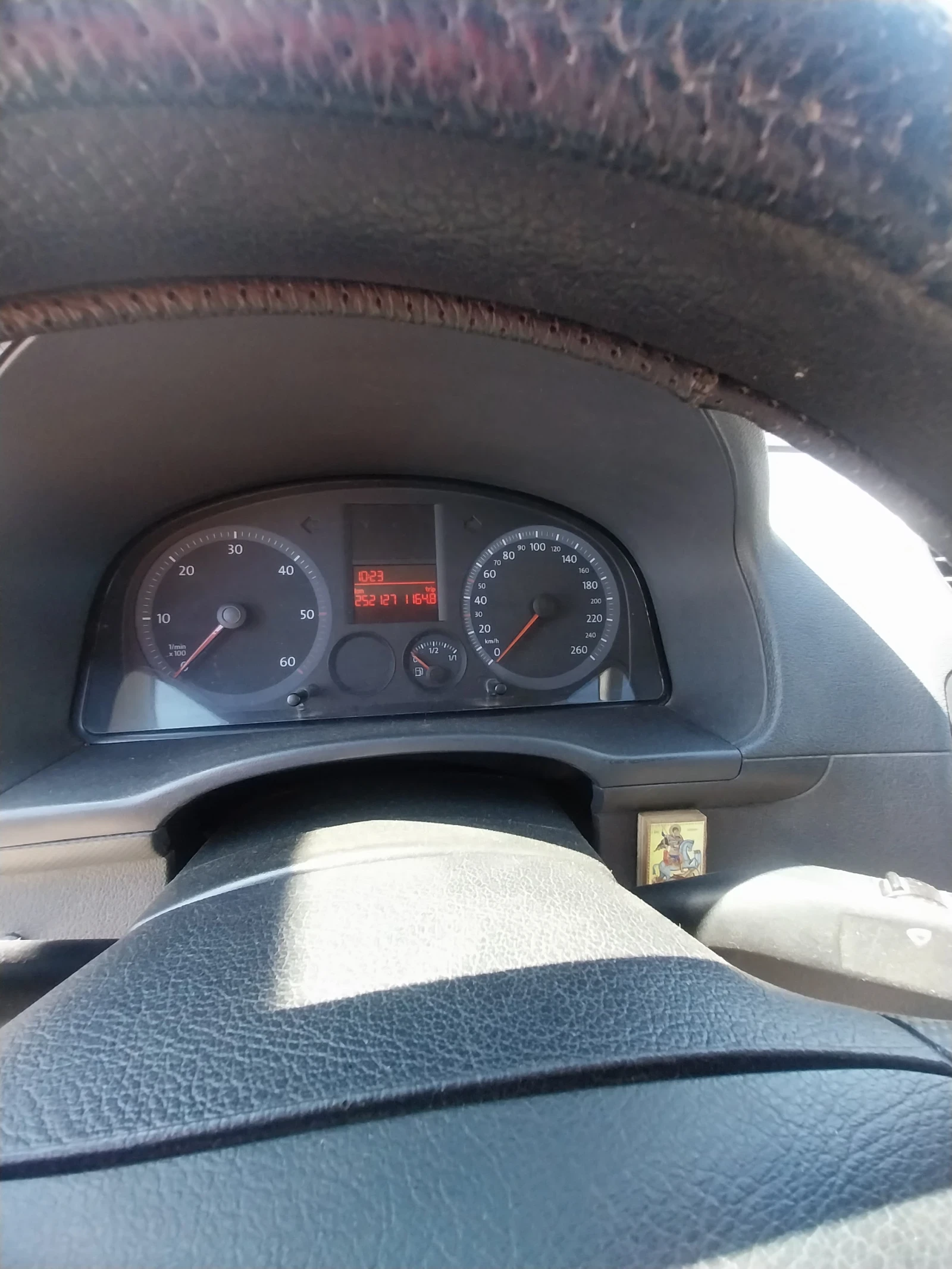 VW Caddy 1.9 105, снимка 5 - Автомобили и джипове - 55211251