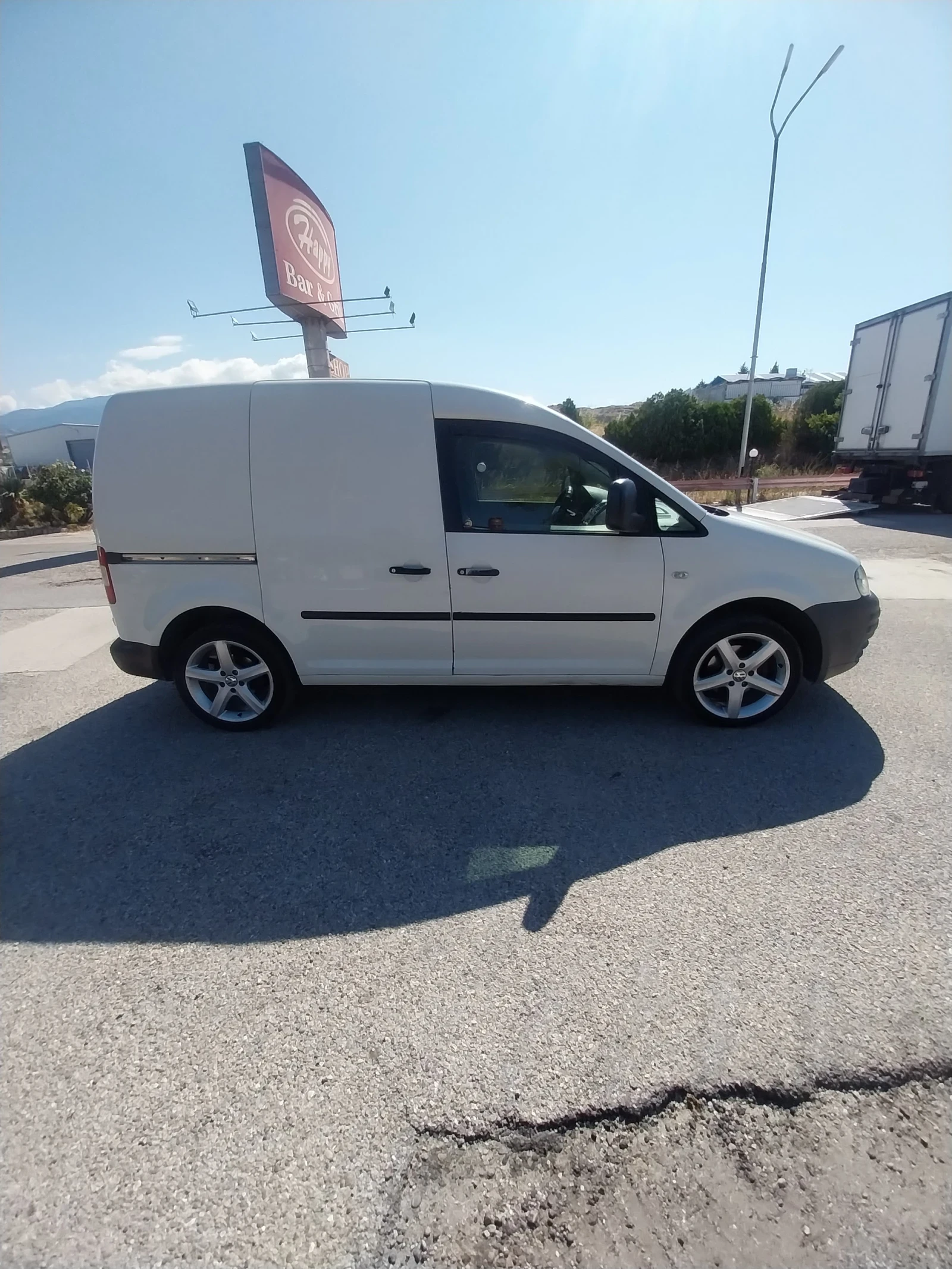 VW Caddy 1.9 105, снимка 4 - Автомобили и джипове - 55211251