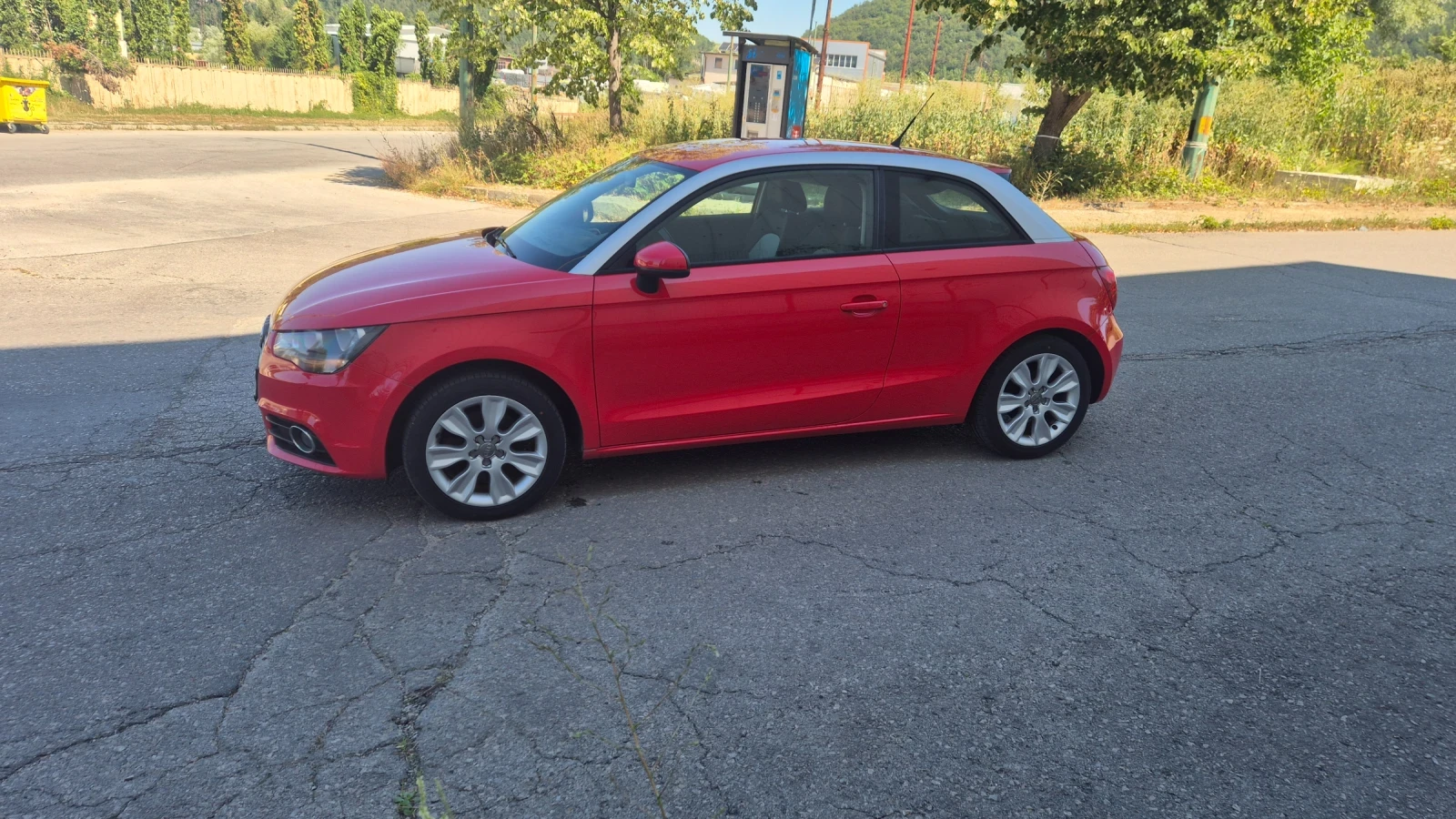 Audi A1 1.4 Бензин , снимка 3 - Автомобили и джипове - 55523053