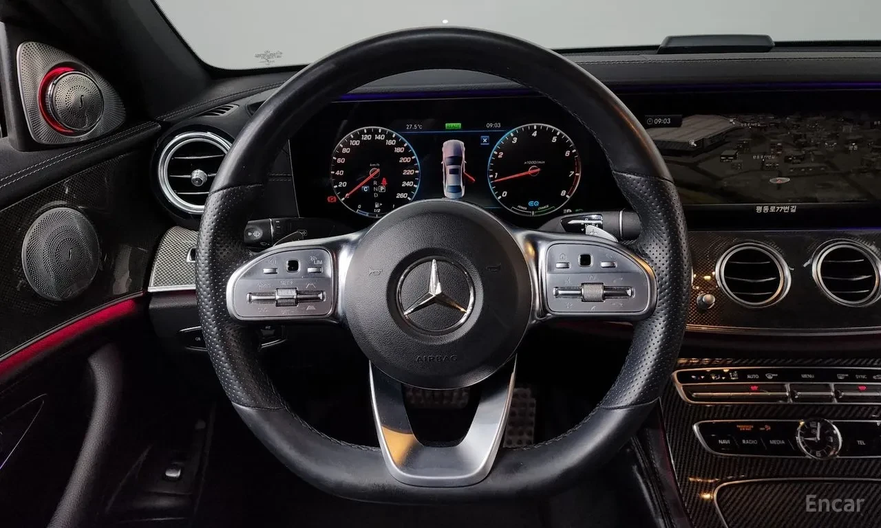 Mercedes-Benz E 350 AMG-pack* 360* Pano* Burmester* HUD* Подгрев* , снимка 10 - Автомобили и джипове - 55530692
