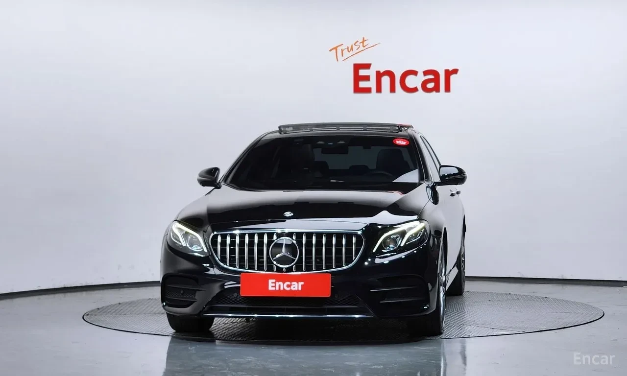 Mercedes-Benz E 350 AMG-pack* 360* Pano* Burmester* HUD* Подгрев* , снимка 3 - Автомобили и джипове - 55530692