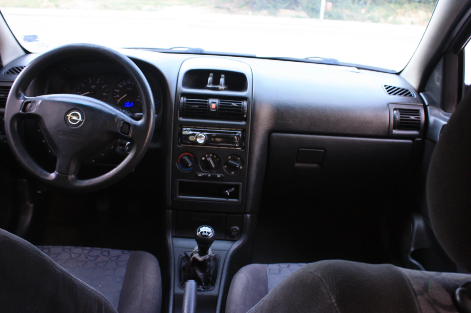 Opel Astra Opel Astra 1.6, снимка 6 - Автомобили и джипове - 55601703