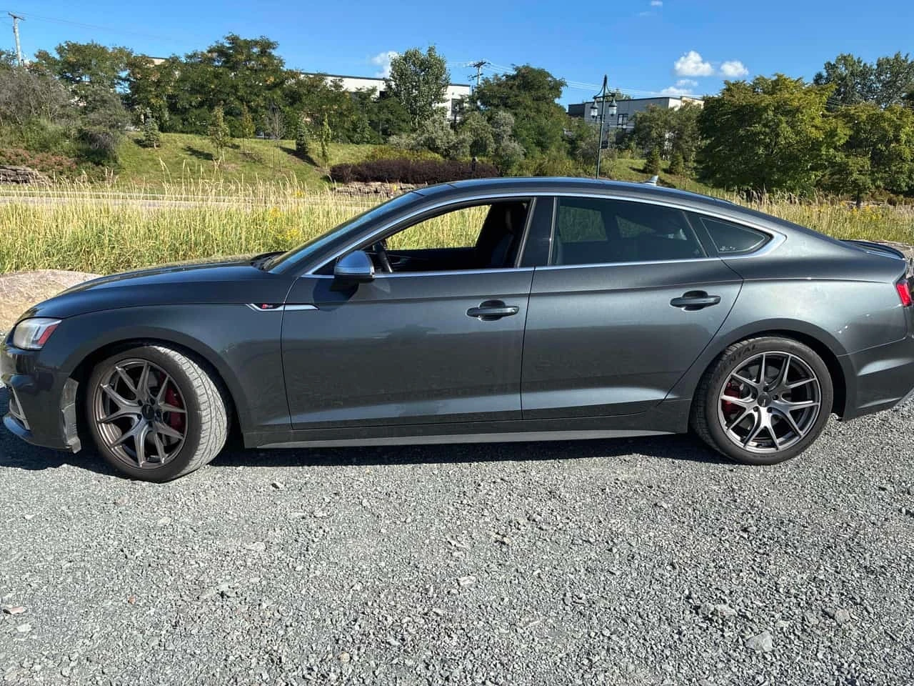 Audi S5 * ДИСТРОНИК * 360 * 2 ЧИФТА ГУМИ/ДЖАНТИ * , снимка 2 - Автомобили и джипове - 55768483