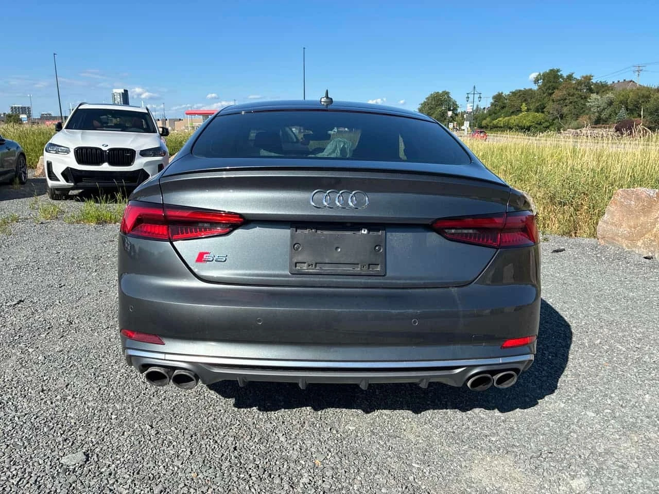 Audi S5 * ДИСТРОНИК * 360 * 2 ЧИФТА ГУМИ/ДЖАНТИ * , снимка 4 - Автомобили и джипове - 55768483