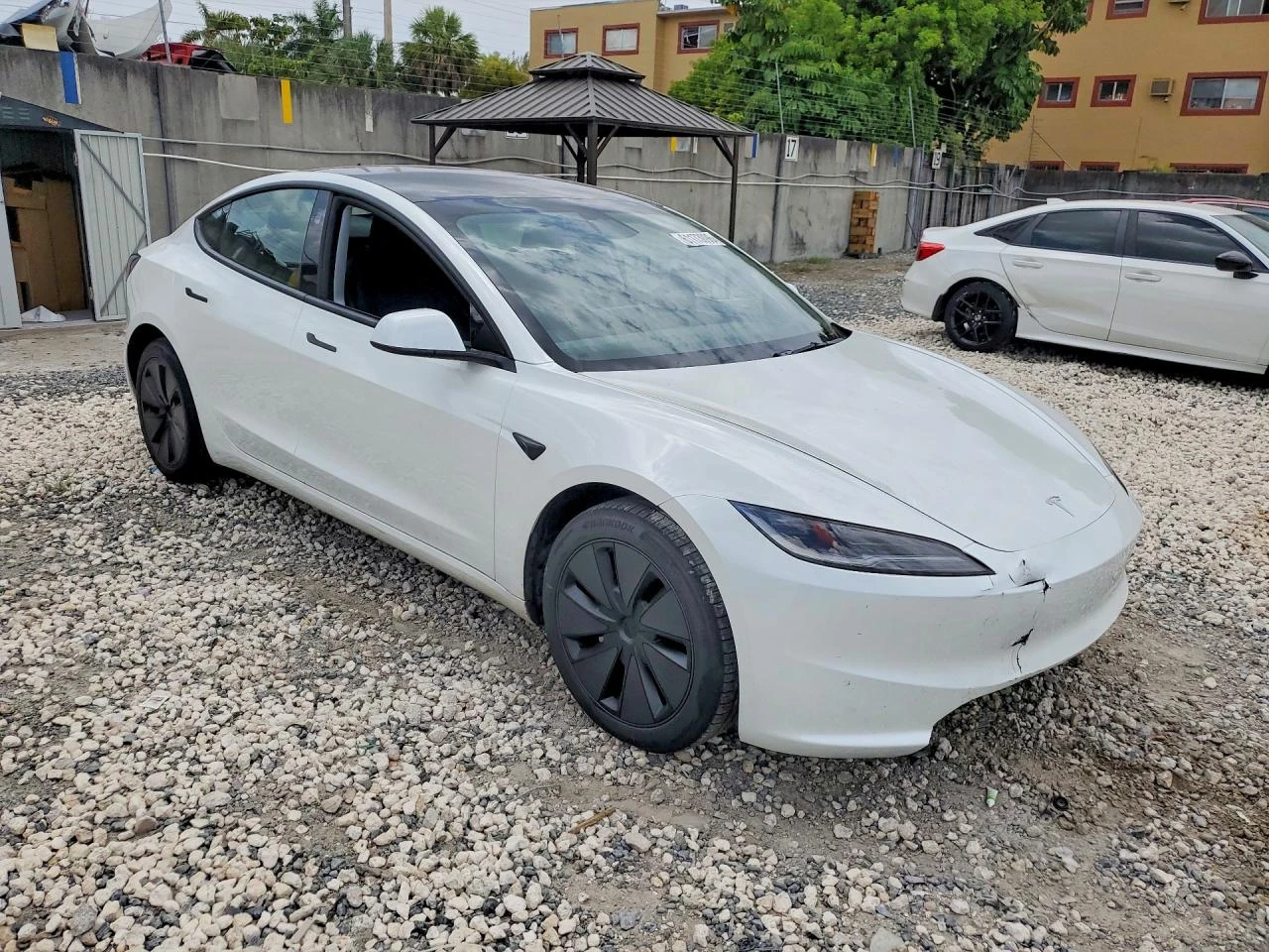 Tesla Model 3 LONG RANGE* RWD* КОЖА* ПОДГРЕВ* ПАНО* ОБДУХВАНЕ* , снимка 4 - Автомобили и джипове - 56074952