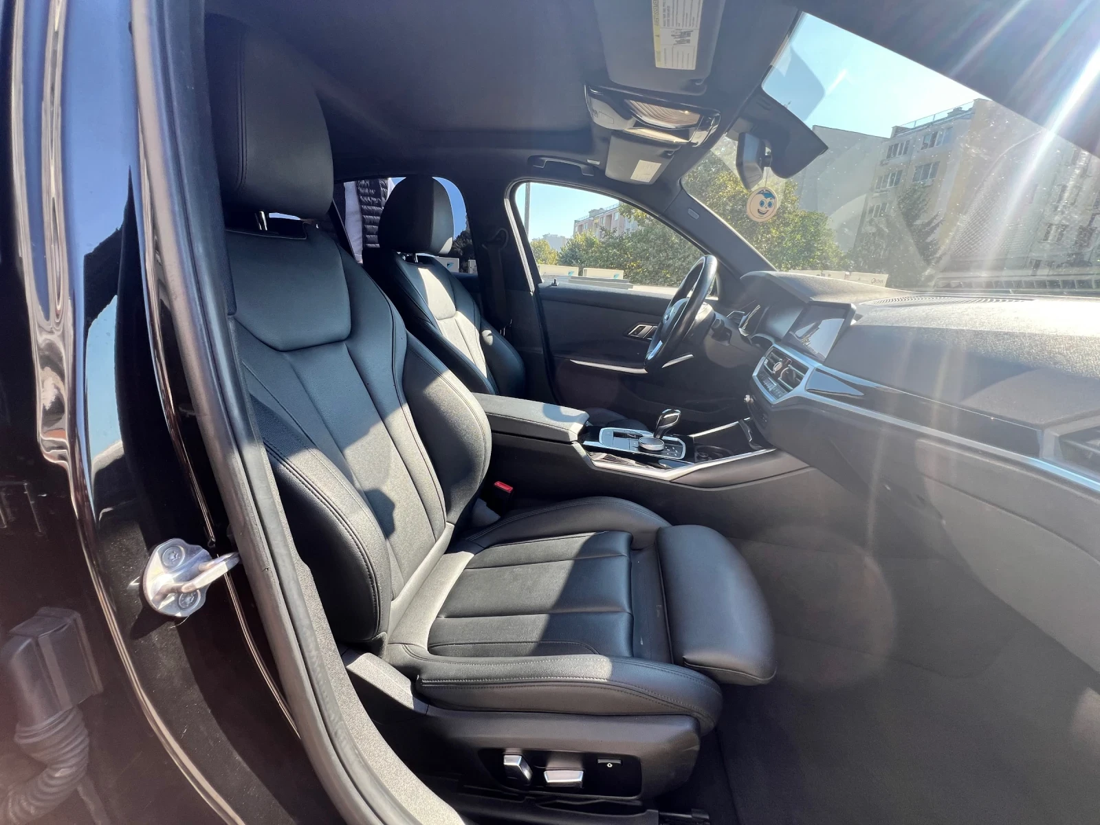 BMW 330 BMW 330i G20 Shadow Edition | 2019 | 258 к.с. , снимка 10 - Автомобили и джипове - 56233283