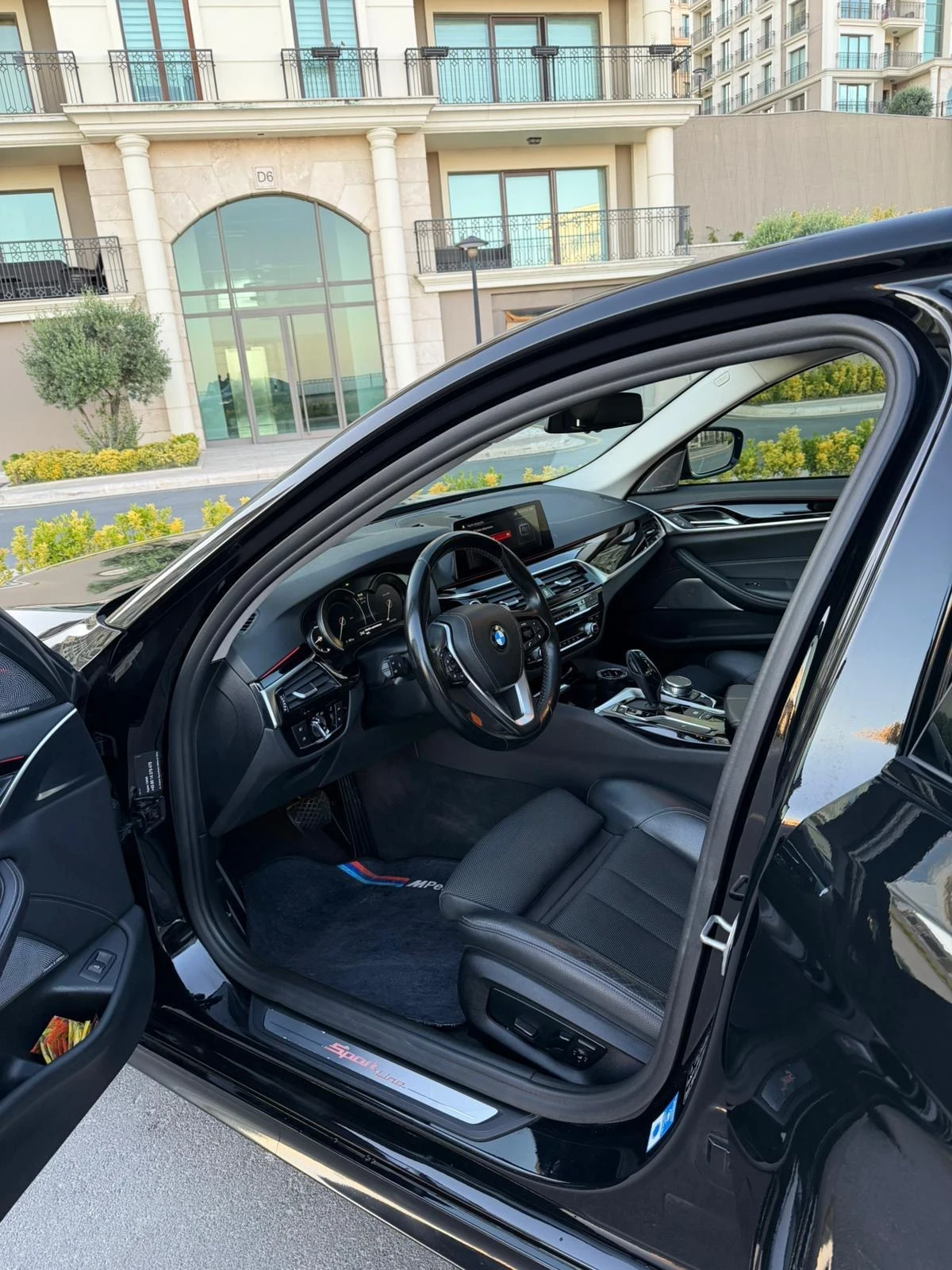 BMW 530 Xdrive* Top, снимка 8 - Автомобили и джипове - 56382355