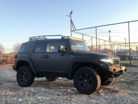 Toyota Fj cruiser 4000 БЕНЗИН/ГАЗ, снимка 2