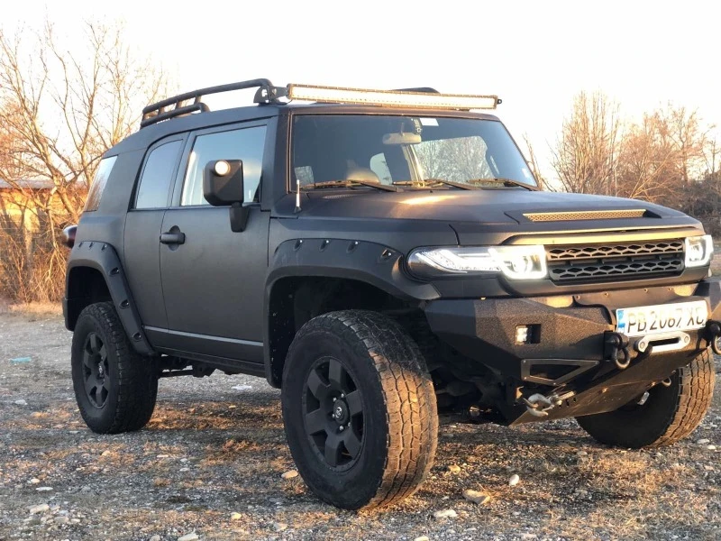 Toyota Fj cruiser 4000 БЕНЗИН/ГАЗ, снимка 1 - Автомобили и джипове - 47528975