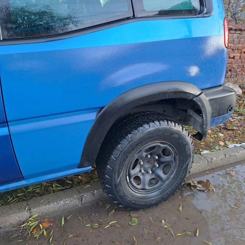 Nissan Terrano, снимка 8 - Автомобили и джипове - 47492897