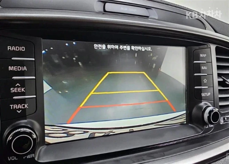 Kia Sorento 2.0 &#46356;&#51236; 2WD, снимка 16 - Автомобили и джипове - 51655728